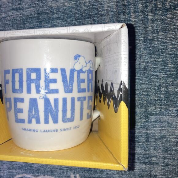 Snoopy Peanuts Ceramic Mug ~ Forever Peanuts ~ 400ml ~ New In Box - Picture 2 of 6